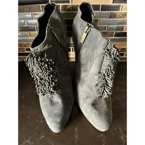 Colin Stuart Colin Stuart Boots Women’s Sz 9 Mossy Green Suede Ankle Booties Heels Leather