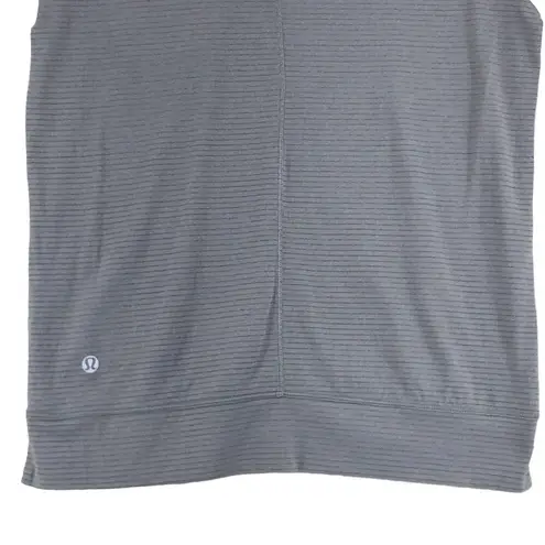 Lululemon  Womens Size 8 Athletic Tee Long Sleeve Top Crew Neck Grey White