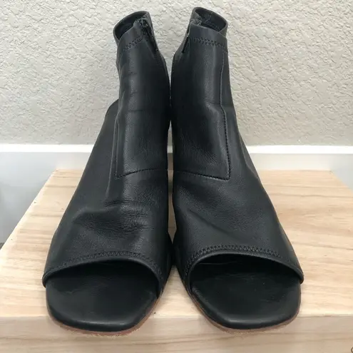 Steven By Steve Madden Black Leather Seigi Block Heel 11