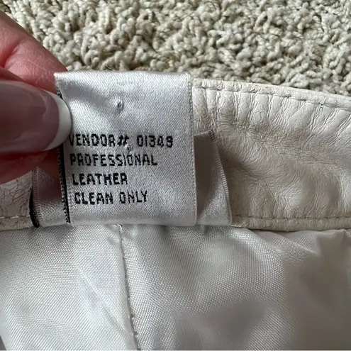 Newport News Vintage Jeanology Beaded Leather Pants Size 10 Cream Cutouts I2