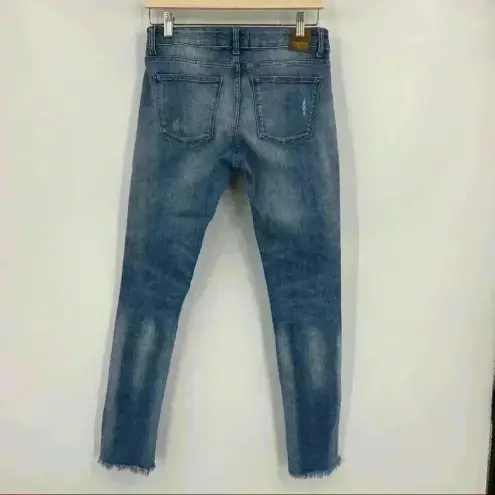 ZARA  Z1975 Women's Blue Denim Mid Rise Raw Hem Distressed Jeans Size 6‎