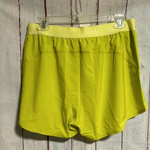 Outdoor Voices NWT  Relay 3” Short