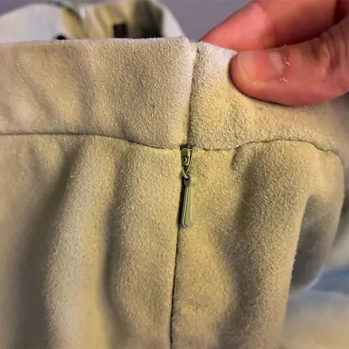 Terry Lewis Vintage Women's Light Green Suede A-Line Skirt 14 Ruffle Embroidery