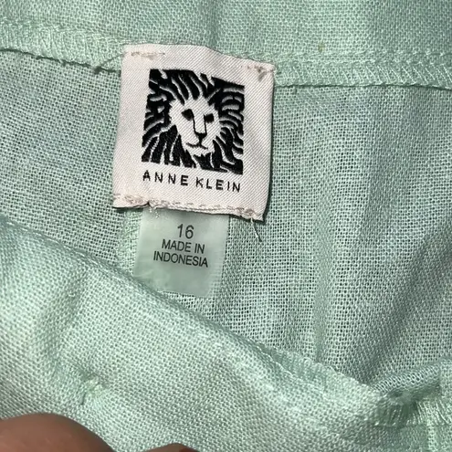 Anne Klein  jade green shorts sz.16 NWT