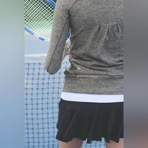 Lululemon  Circuit Breaker Skirt