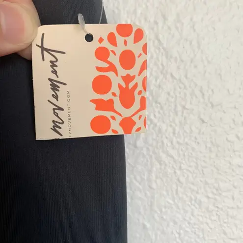 NWT Free People Movement Wrap Lose Control Leggings in Gravel Stone Gray