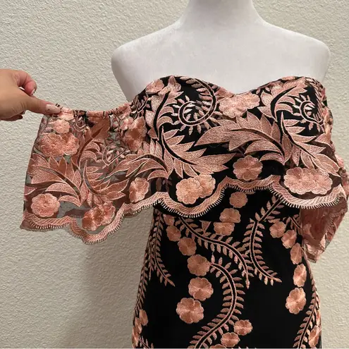 Soiéblu SOIEBLU Off Shoulder Embroidered Mexican Catrina Elegant Mermaid Maxi Dress Sz S