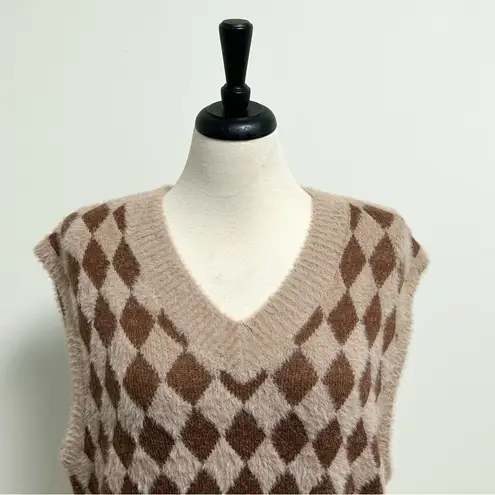Sincerely Jules Brown Beige Diamonds Harlequin Fuzzy V Neck Pullover Vest Medium