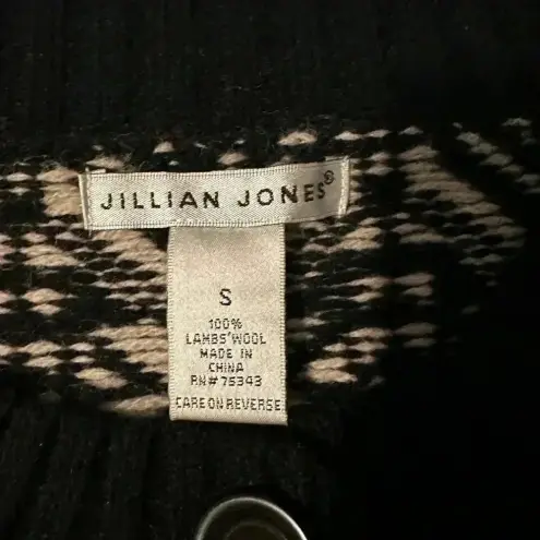 Jillian Jone Thick Wool Short Sleeve Sweater Black/ Off White. Sz: S Aztec print Black