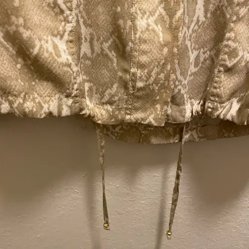 St. John Beige & White Animal Print Silk Blend Windbreaker Jacket Size P