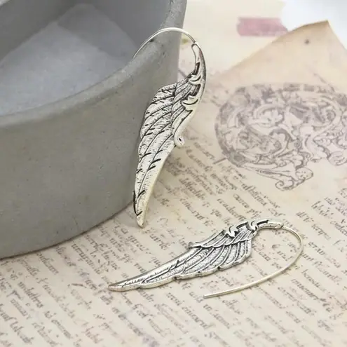 Angel Wing Shaped Earrings Silver