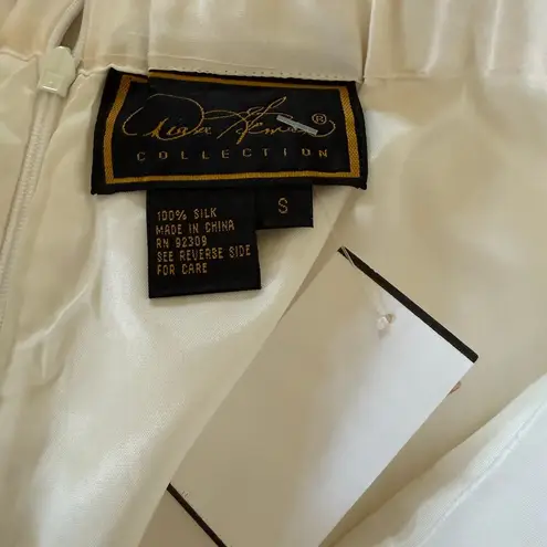 Diane Gilman Vintage | White Silk Straight Leg Pants with Split Ankle Small BNWT