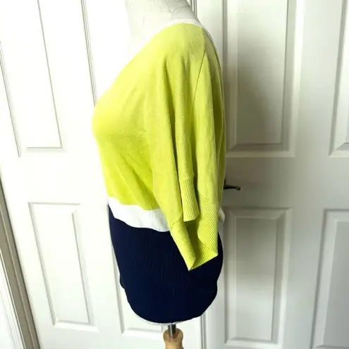 Cable & Gauge yellow and blue short sleeved sweater