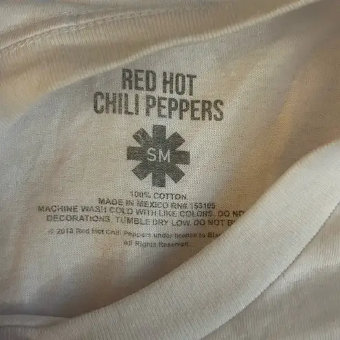 Red Hot Chili Peppers White Crewneck Tee Shirt Short Sleeve Size Small