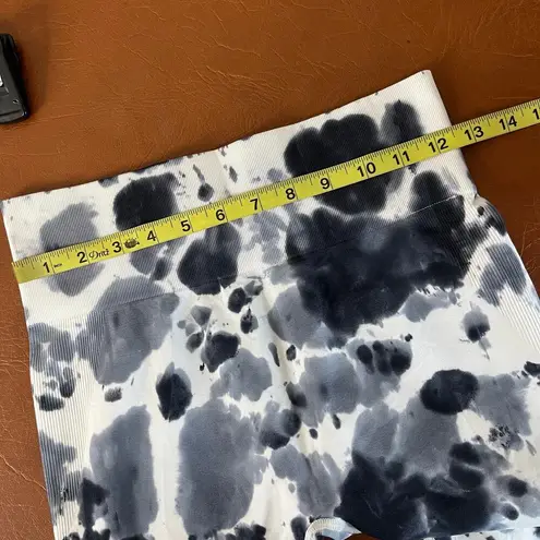 Blanc Noir Infinity High Rise Workout Legging Grey Tie Dye Ankle Detailing Small Black