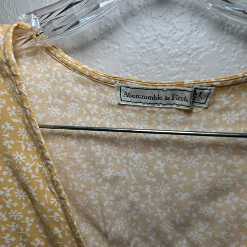 Abercrombie & Fitch  Womens Yellow Floral Smocked Cropped Blouse Top Size M boho