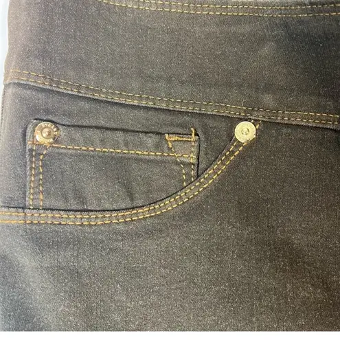 Peter Nygard Nygard Brown Khaki Denim High Rise
Size Large
Jeggings Jean. Pre loved
