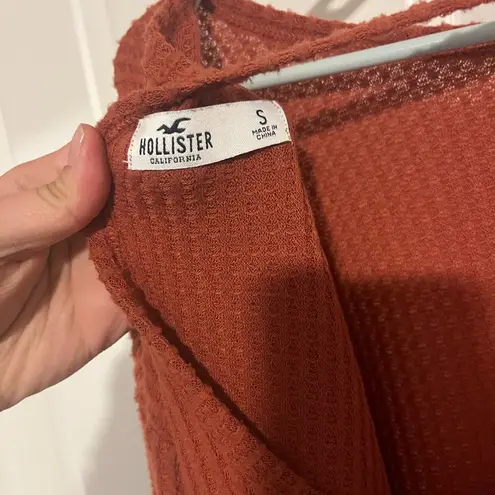 Hollister  long sleeve with cut out in back