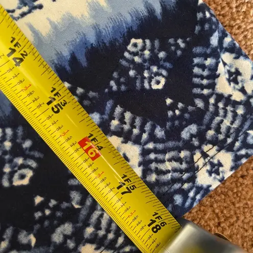 Sweet heart blue and white tribal print tank halter top M Size M