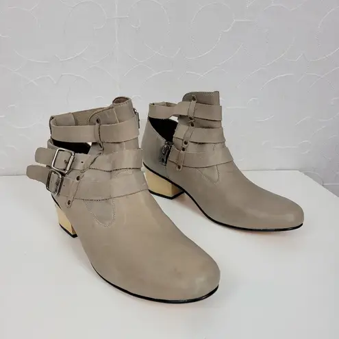 Inca Women Boots Size 7.5 Taupe Leather Round Toe Strappy Buckle Western Boho Gray