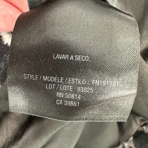 Tahari | Size 8 | Tweed Black White Leopard Animal Print Trim Blazer Jacket