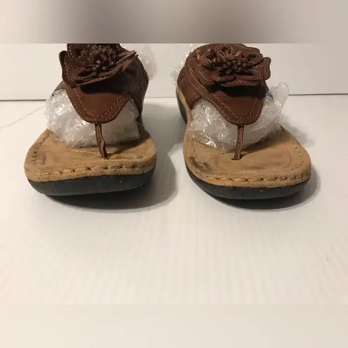 Cliffs Carnation comfort brown slip on sandals women size 9M