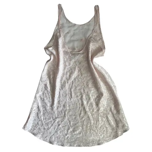 Vintage Nightie Gown Nightie Baby Pink Floral Paisley Lingerie Medium