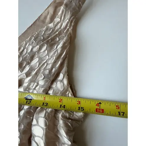 Haute Hippie NWOT Faux Wrap Alligator Jacquard Dress in Buff Beige Size Small