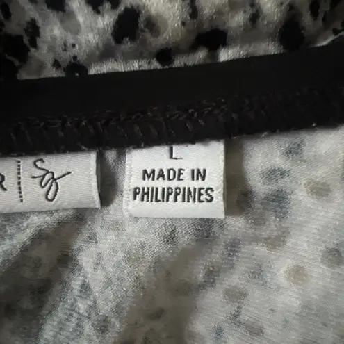 Susan Graver Shirt Womens Large Gray Black Snake Print Surplice Edgy Rocker