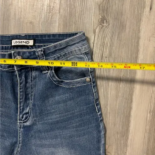 Legend Bootcut Jeans Women’s Size 7 Medium Wash horseshoe Pocket Stretch Denim Blue