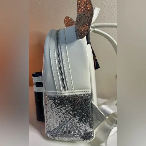 Lounge Fly Disney Parks Mickey Mouse The Main Attraction Space Mountain Backpack