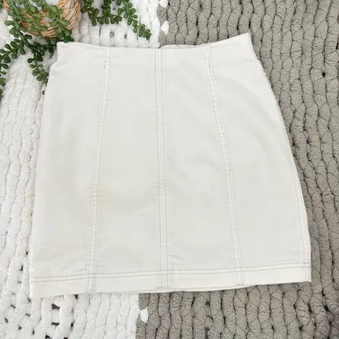 Free People  White Denim Modern Femme Mini Skirt Size 6