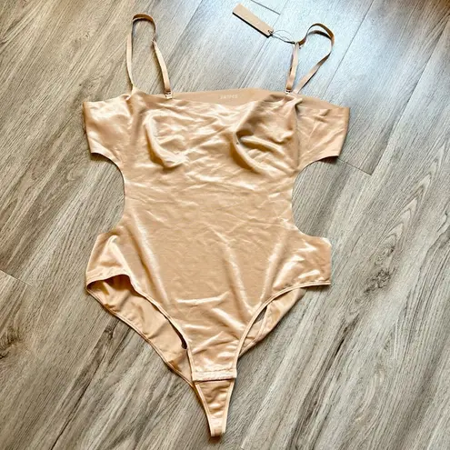 SKIMS Barely There Cut Out Bodysuit in Clay Plus Size 4X NWT