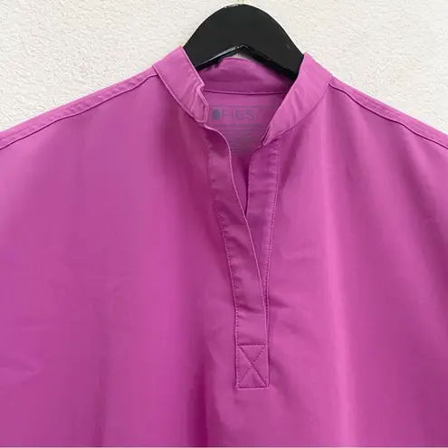 FIGS  WXXSW1003 Rafaela Bright Fuchsia PO#3117 Oversized Scrub Top Size XXS