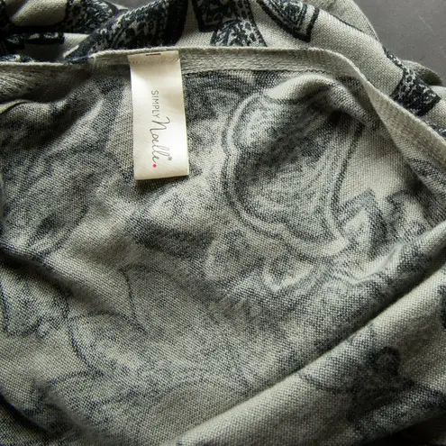 Simply Noelle Cape Shawl in Gray and Black Paisley