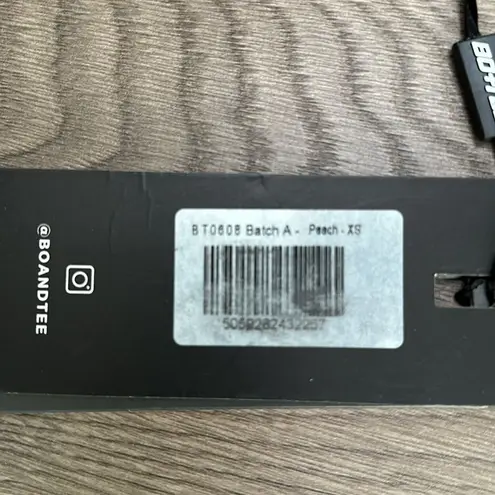 Bo + Tee Knockout Seamless Racerback Crop Top Sports Bra In Peach Size XS Pink