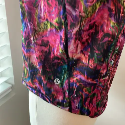 Lululemon  High Neck Run & Train Tee Hyper Flow Pink Black Rainbow HYFL