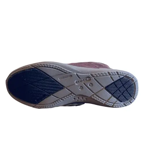 Crocs NWT  Womens Adela Foldover Fuzz Snow Boot Size 6 Mahogany Khaki Suede