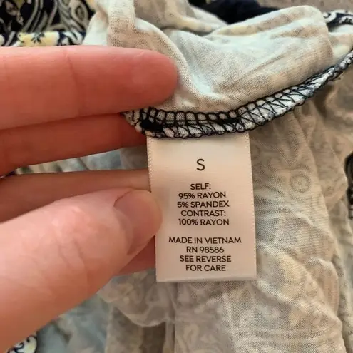 Westport Tank Top Womens Small Sleeveless Navy Blue White Patterned Casual Top