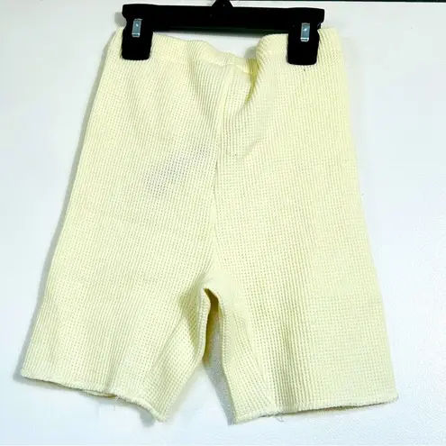 SKIMS  NWT Waffle Shorts in Cream- Size XS