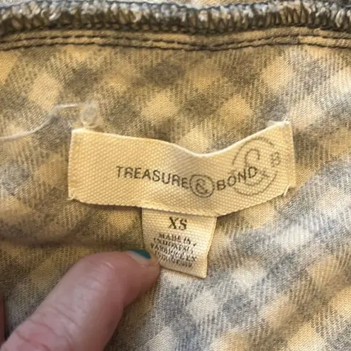 Treasure & Bond EUC Grey Cream Plaid Long Sleeve Button Down Hoodie Sz XS