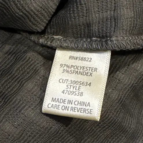 Max Studio NWT  Funnel Neck Waffle Knit Pullover size large - Image 4