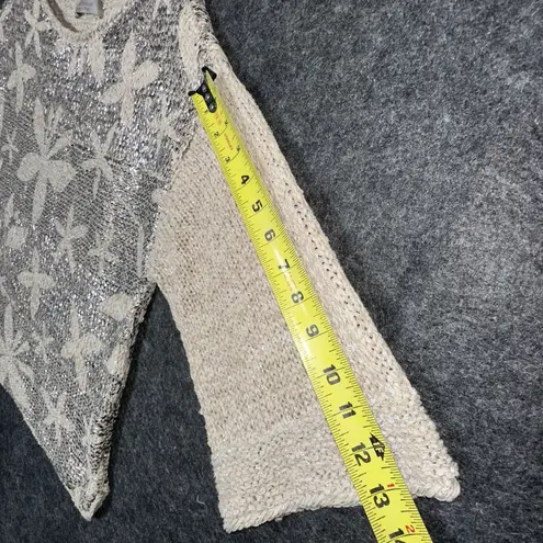 D. EXTERIOR Made in Italy Silver Metallic Floral Sparkle Knit Top Sweater Size M Size M