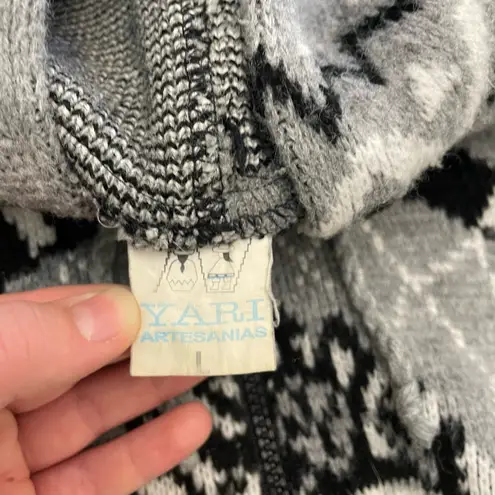 Yari Artesanias Hooded Cardigan Sweater Full Zip Large Gray Dream Catcher