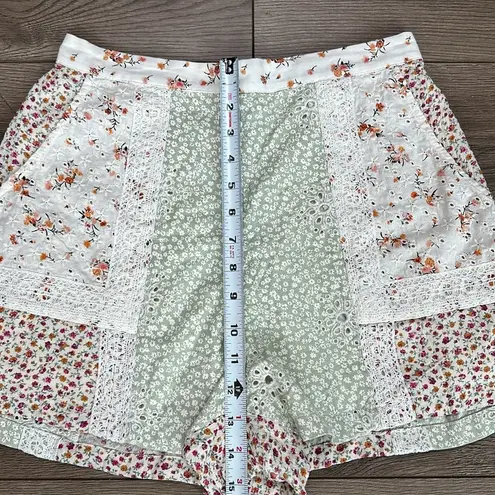 American Eagle  High Rise Floral Crinkle Patchwork Eyelet Shorts Size Medium