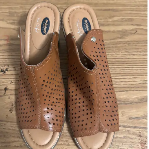 Dr Scholls sz 8.5 Womens Brown Cut Out Leather Open Toe Slip On Heels Chic Comfy