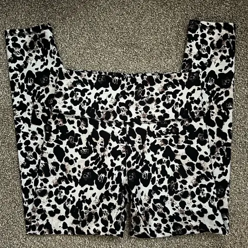 Balance Collection aka Marika High Rise Tummy Control Legging Sz L Leopard Print