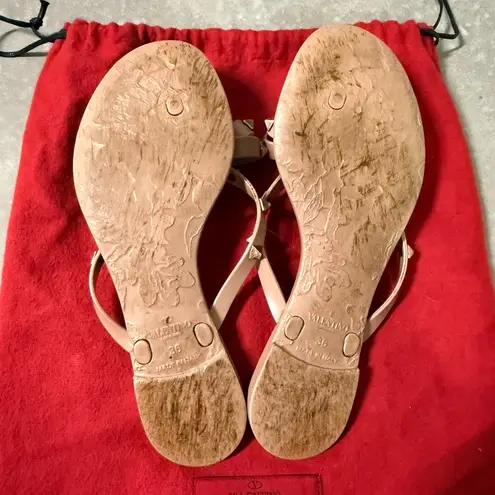 Valentino Garavani Rockstud Bow Jelly Thong Sandals Nude Studded Flat Designer