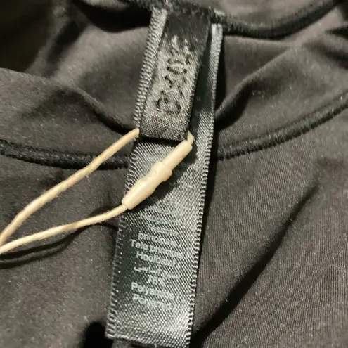 SKIMS Fits Everybody Short Sleeve T-Shirt S