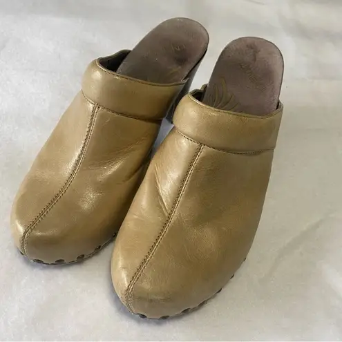 Dansko Clog Rae High Heel platform Clogs Mules slip on Studded Tan Leather 40 9